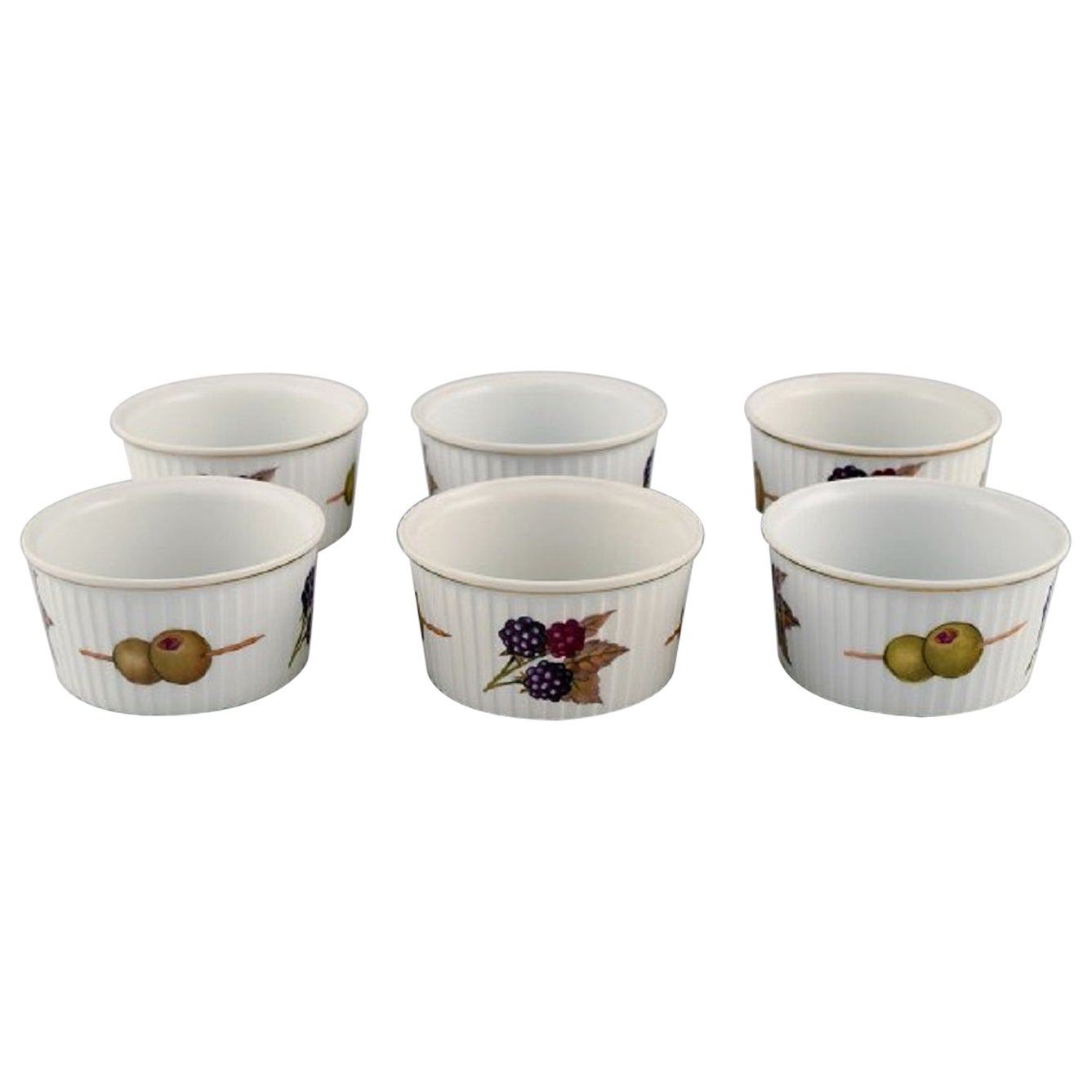 Six petits bols en porcelaine de Evesham avec fruits de Royal Worcester, Angleterre