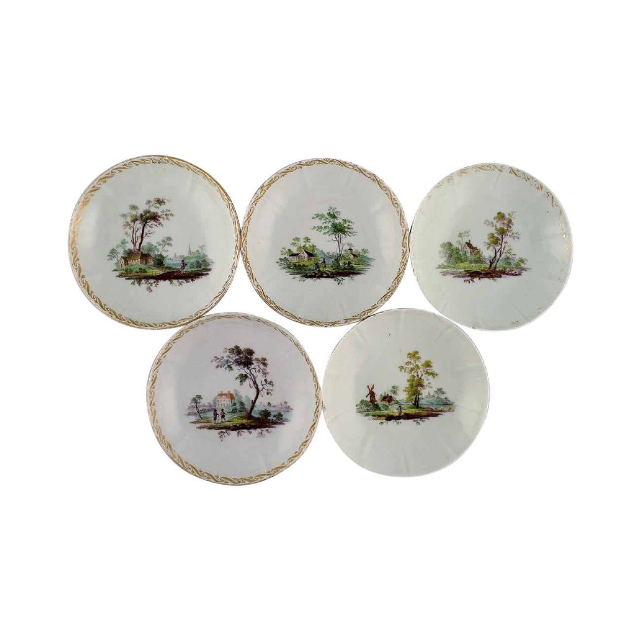 Cinq bols en porcelaine Royal Copenhagen anciens avec paysages peints à la main