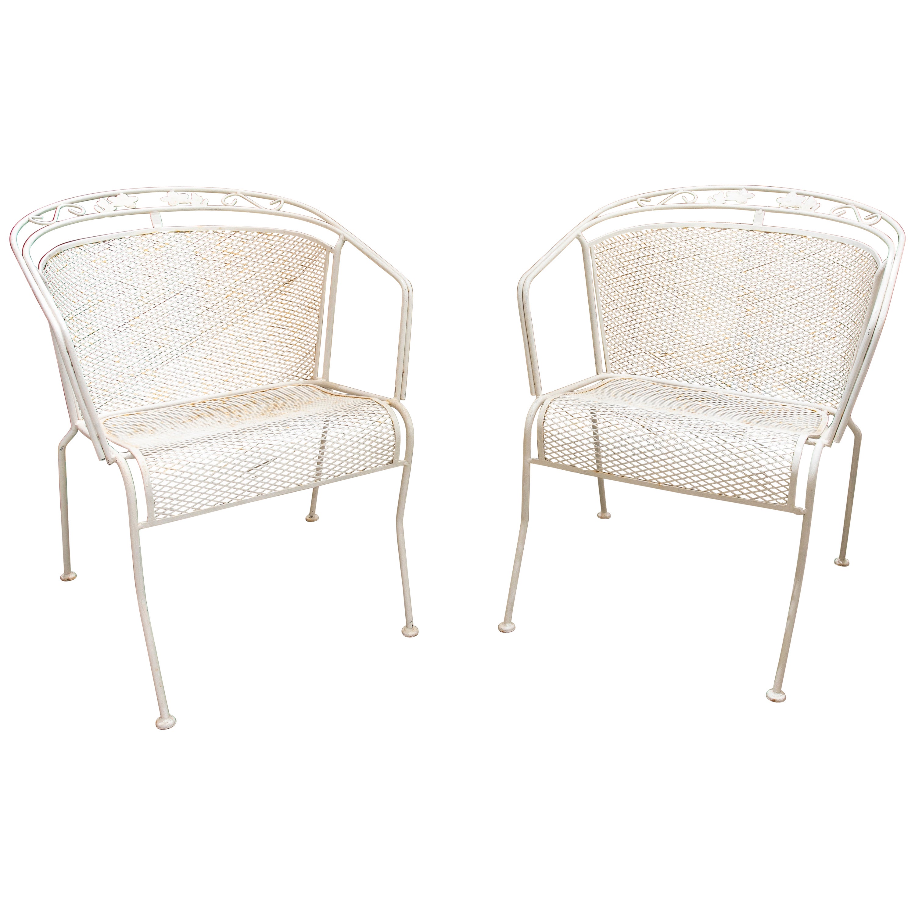 1970s Spanish Pair of Iron Garden Chairs in White Color For Sale