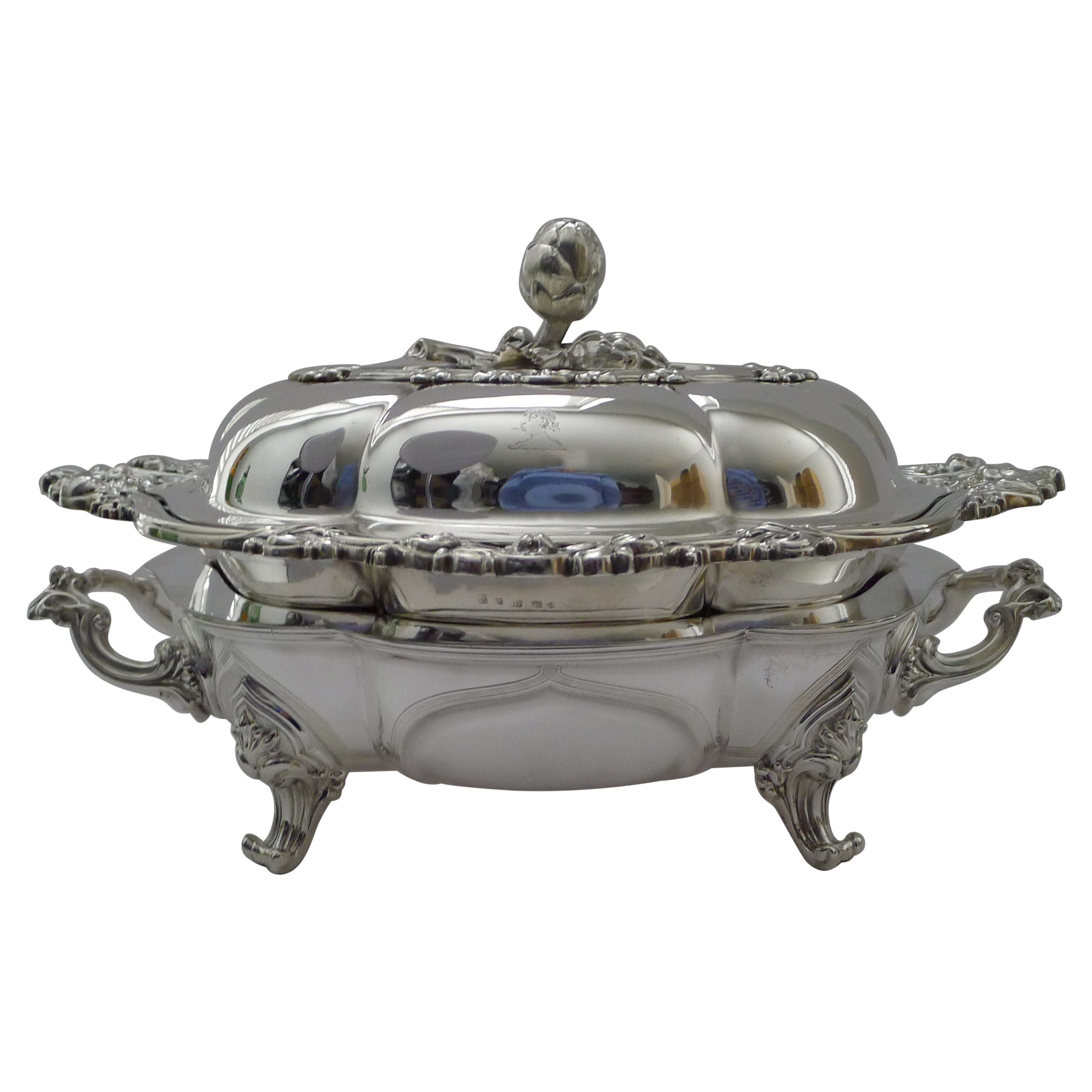 Gran Plato de Plata Elkington Plato de Entrada / Chafing Dish, 1853