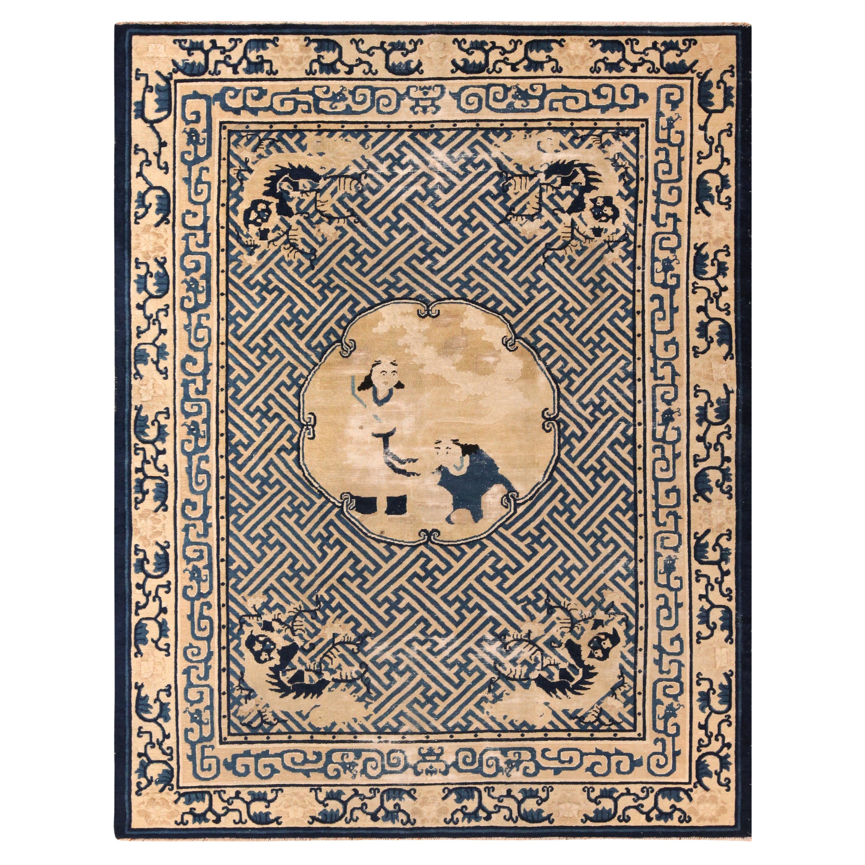 Pictorial Antique Chinese Foo Dog Rug. 6 ft x 7 ft 4 in For Sale