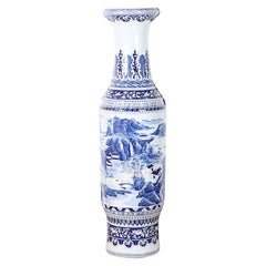 Chinesische extragroße blau-weiße „Palace-Vase“ im Vintage-Stil 