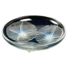 1921 René Lalique - Bowl Volubilis Opalescent Glass