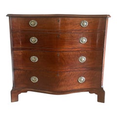 Antique George III Quality Mahogany Serpentine Fronted Chest of Drawers