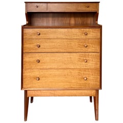 Retro Mid-Century Modern Chest of Drawers / Vanity Dressing Table in Walnut