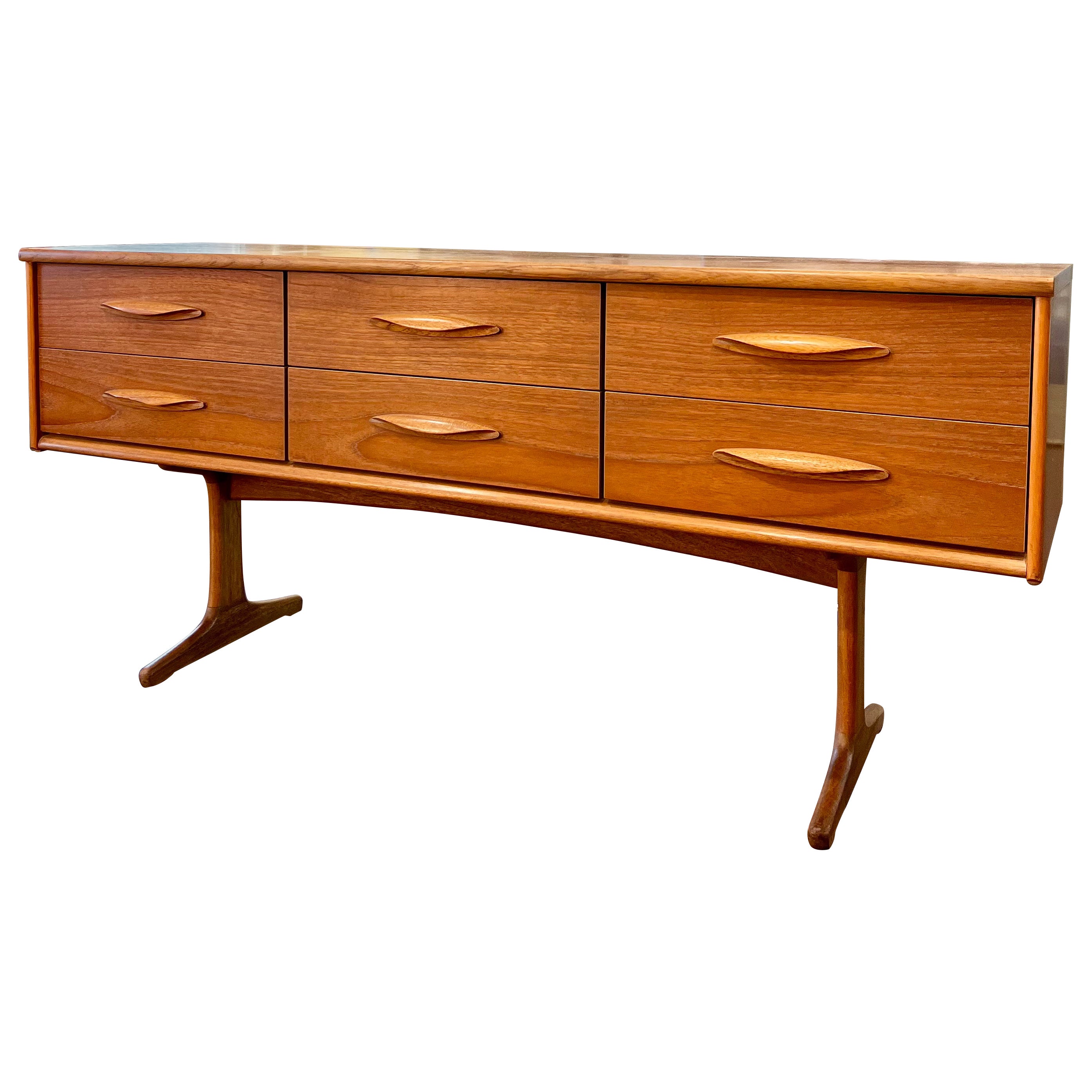 Small Vintage Sideboard For Sale at 1stDibs