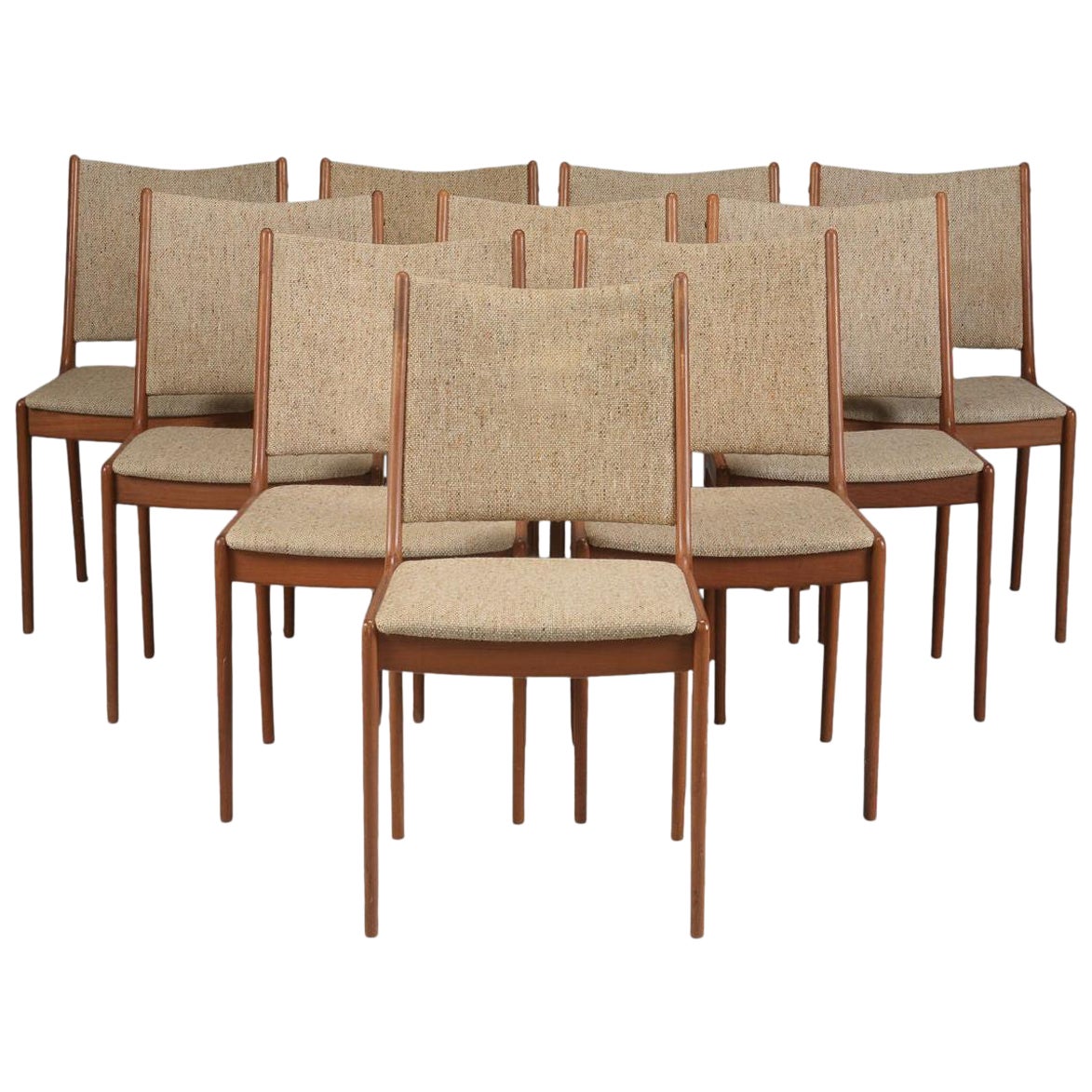Dix chaises de salle à manger en teck restaurées de Johannes Andersen, tapisserie personnalisée incluse en vente