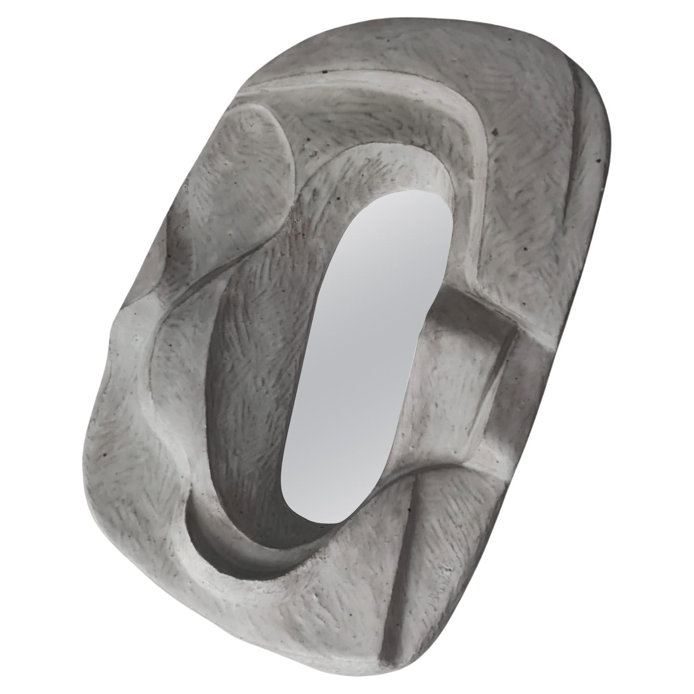 Specchi contemporanei in ceramica di Natasha Dakhli