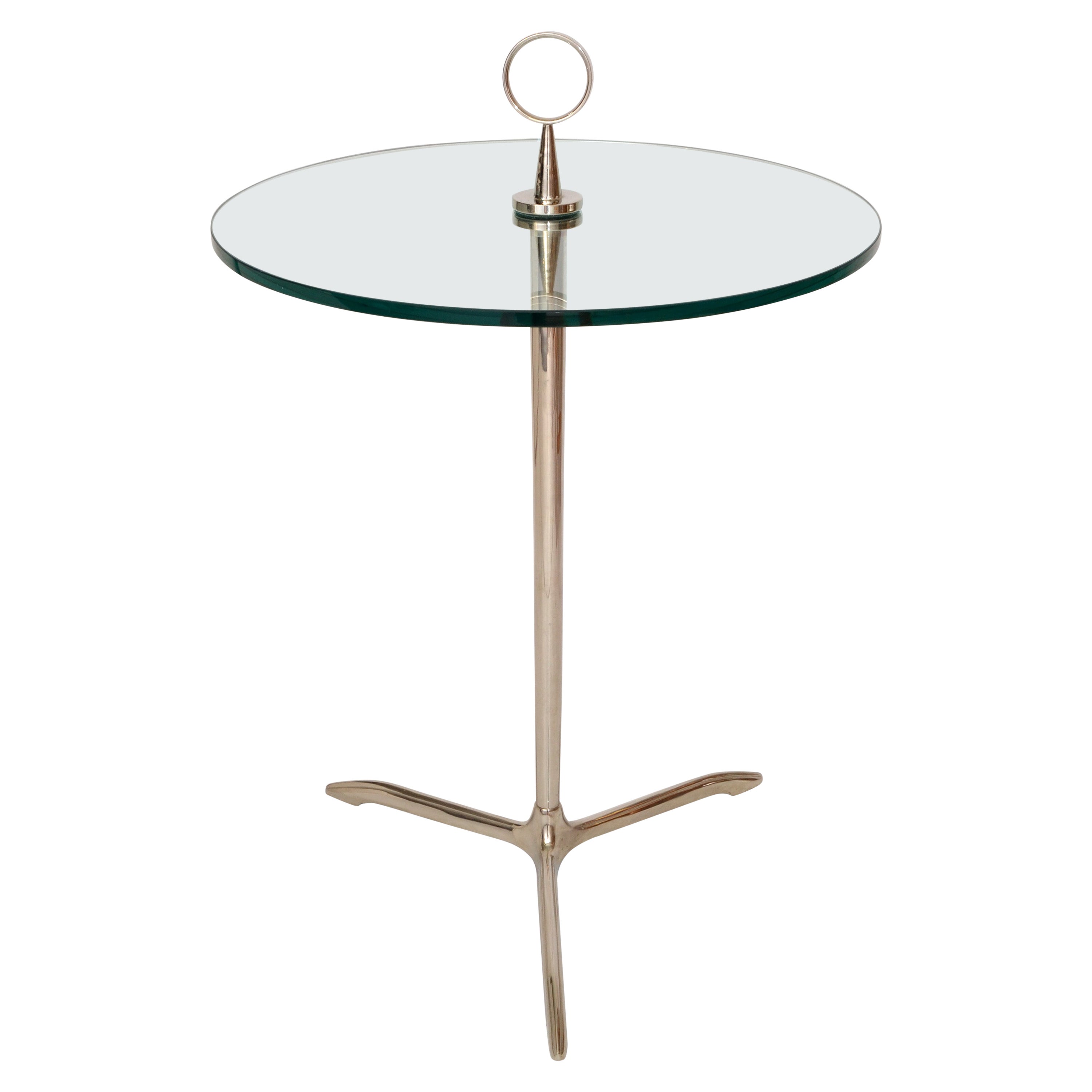 Table d'appoint tripode style Cesare Lacca en acier inoxydable et verre rond, Italie, 1950