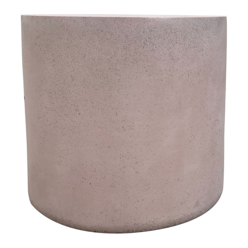 Niedriger Tisch „Millstone“ aus Gießharz, Snap Dragon Pink-Finish von Zachary A. Design