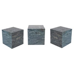 Cubes décoratifs en granit massif, années 1980