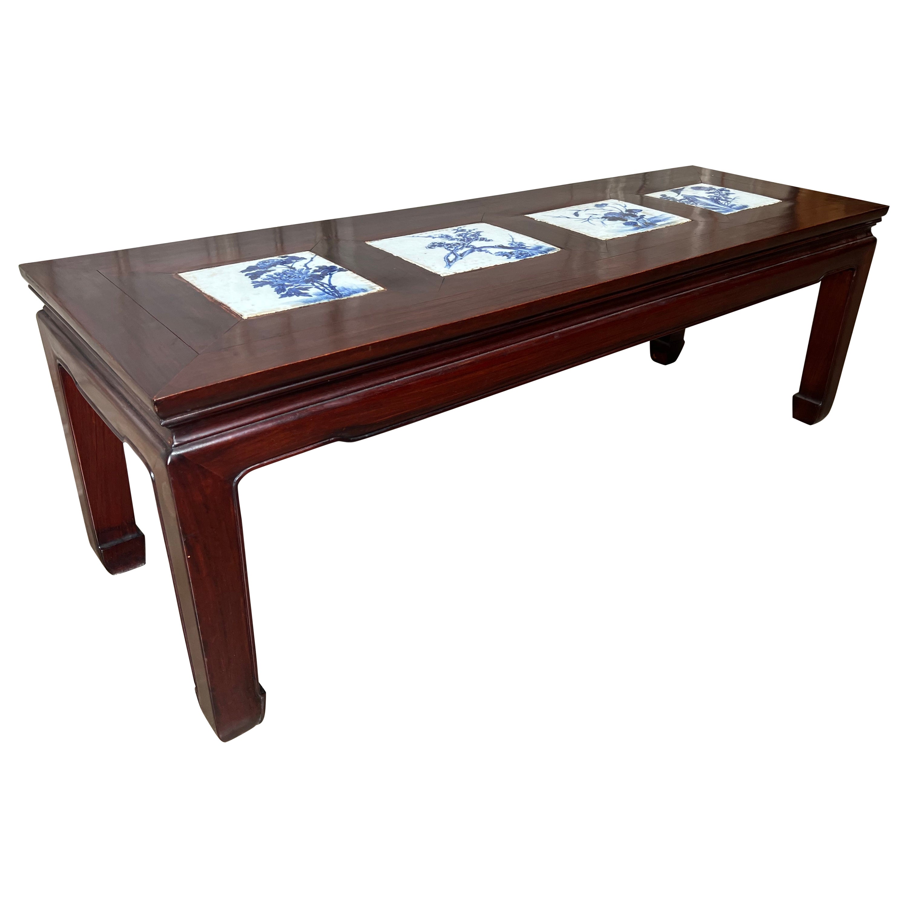 Chinese Coffee Table with 19th Century Blue and White Tiles For Sale