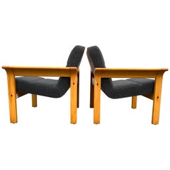 Paar dänische moderne Mid-Century-Loungesessel mit blondem Bugholzarmlehnen 