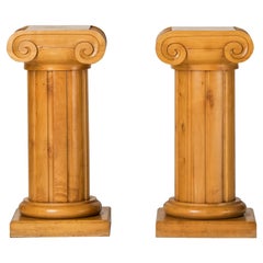 Vintage Memphis Inspired Solid Sycamore Ionic Pedestals or Gueridon, Italy 1970's