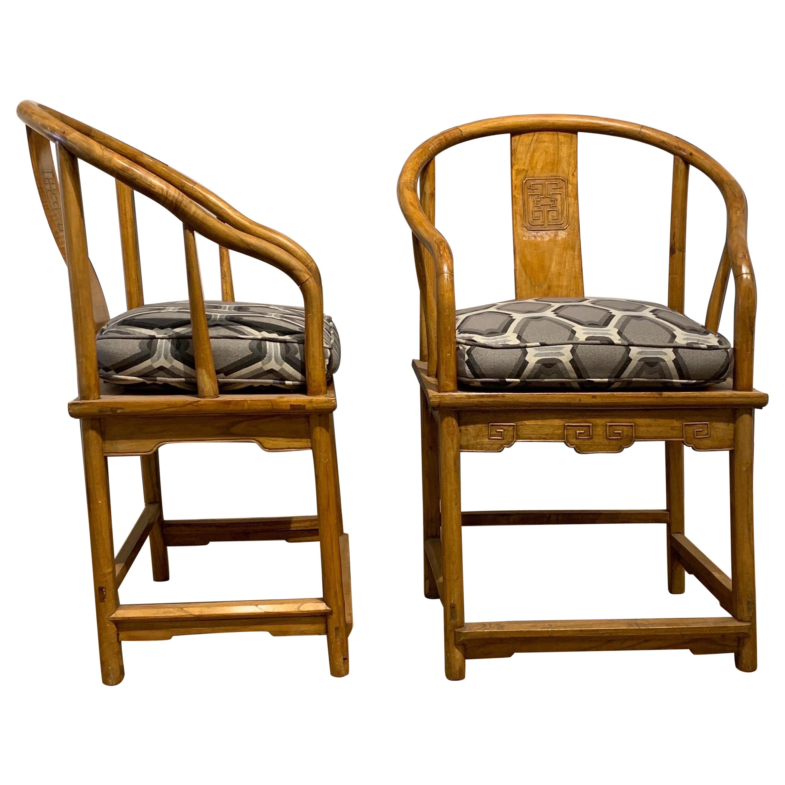 Pair of Vintage Modern Ming Horseshoe Chairs with Geometric Cushions For Sale