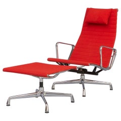 Charles & Ray Eames EA124 and EA125 lounge fauteuil for Vitra