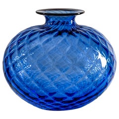 Petit vase en verre Monofiori Balloton rouge/sapphire de Venini, XXIe siècle