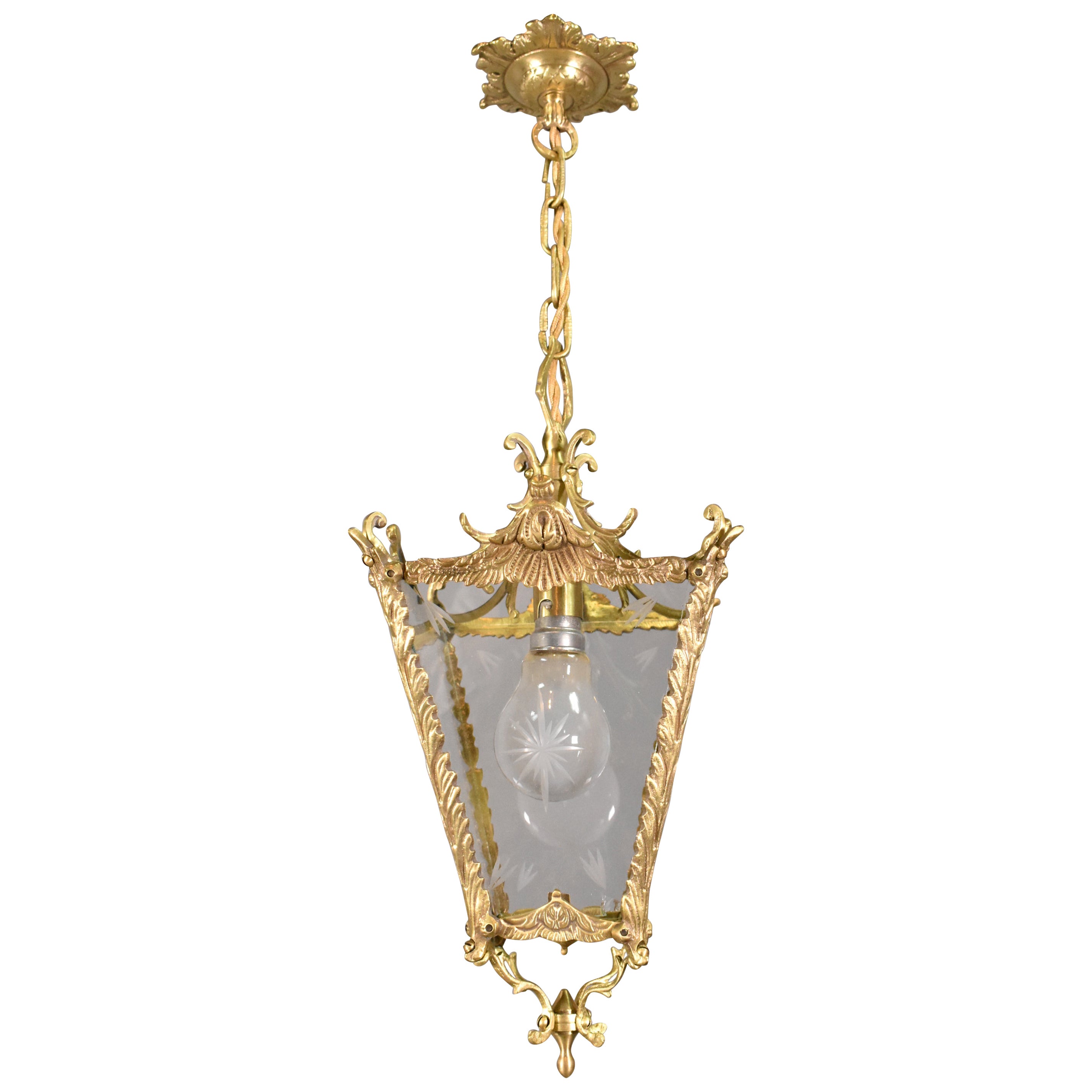 Lanterne française ancienne en laiton de style Louis XVI