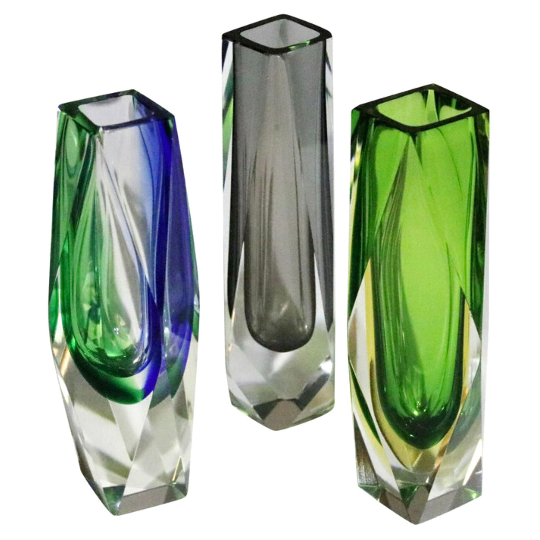 Vases en verre d'art à facettes de Murano Mandruzzato, lot de 3 en vente