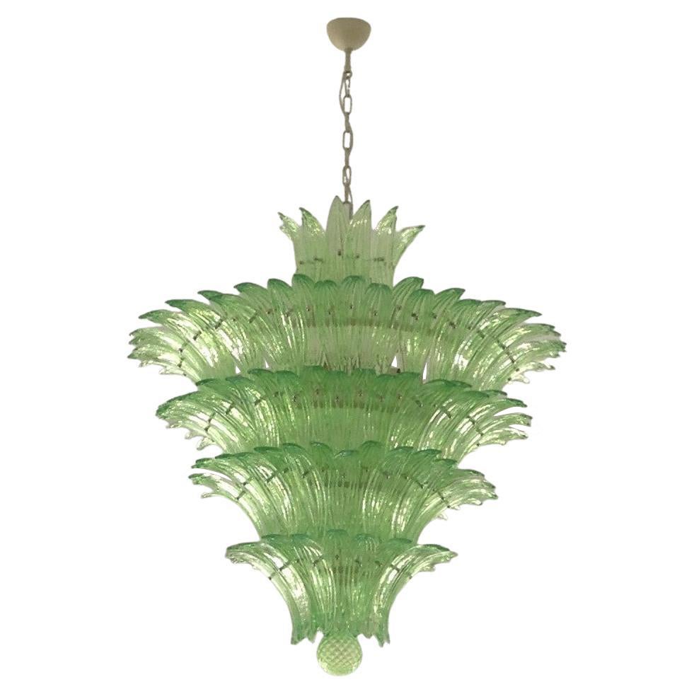 Lustre en verre de Murano à palmettes vertes dans le style de Barovier & Toso