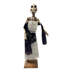 Mexican Dia De Los Muertos Day of the Dead La Catrina Folk Art Figure Sculpture
