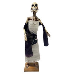 Vintage Mexican Dia De Los Muertos Day of the Dead La Catrina Folk Art Figure Sculpture
