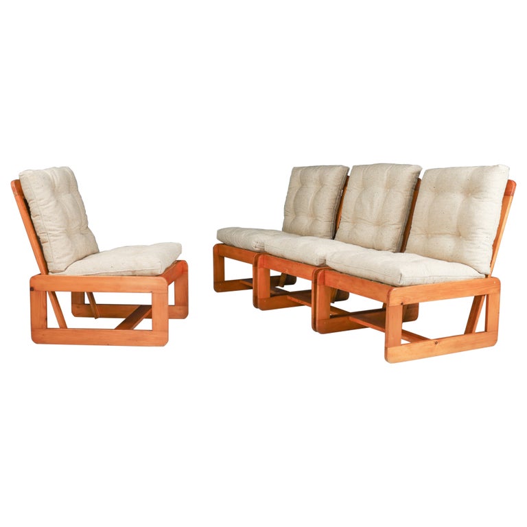 Pinewood Lounge Chairs In Original Jute Fabric Italy 1970s For Sale at