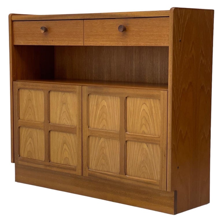 Vintage MidCentury Modern Bookcase, Dovetail Joinery, UK Import For Sale at 1stDibs