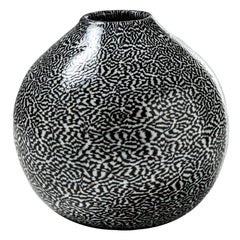 Vase aus Damastglas des 21. Jahrhunderts in Schwarz/Milchwei von Venini