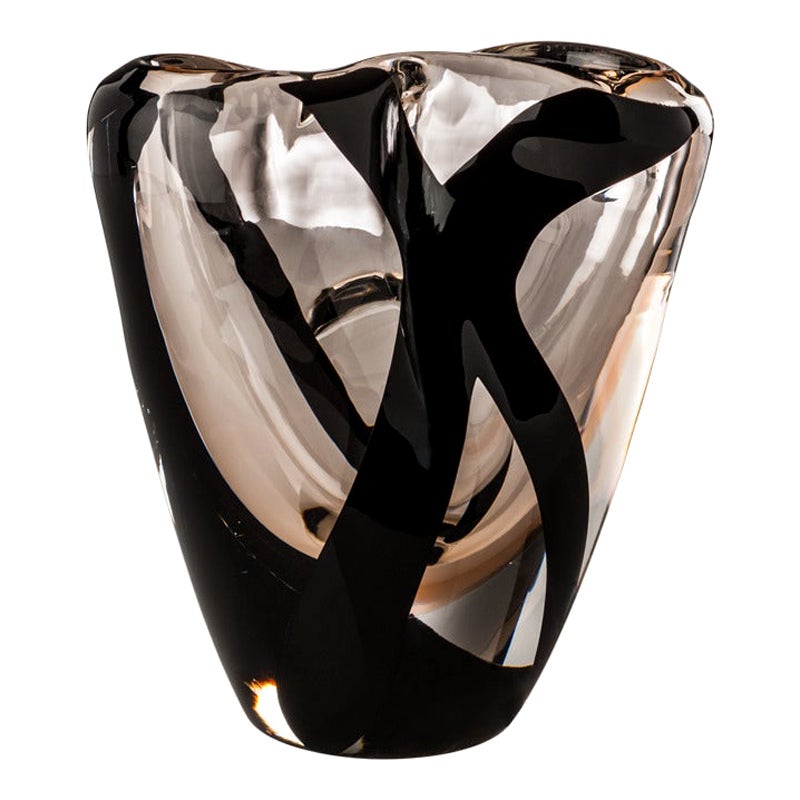 Mittelgroe Otto-Glasvase mit schwarzem Grtel aus dem 21. Jahrhundert in Schwarz / Kristall / Hellrosa