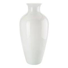 Vase en verre de Labuan du 21e sicle en blanc laiteux de Venini Riedizione