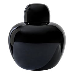 Opachi-Vase des 21. Jahrhunderts mit schwarzem Deckel von Tobia Scarpa