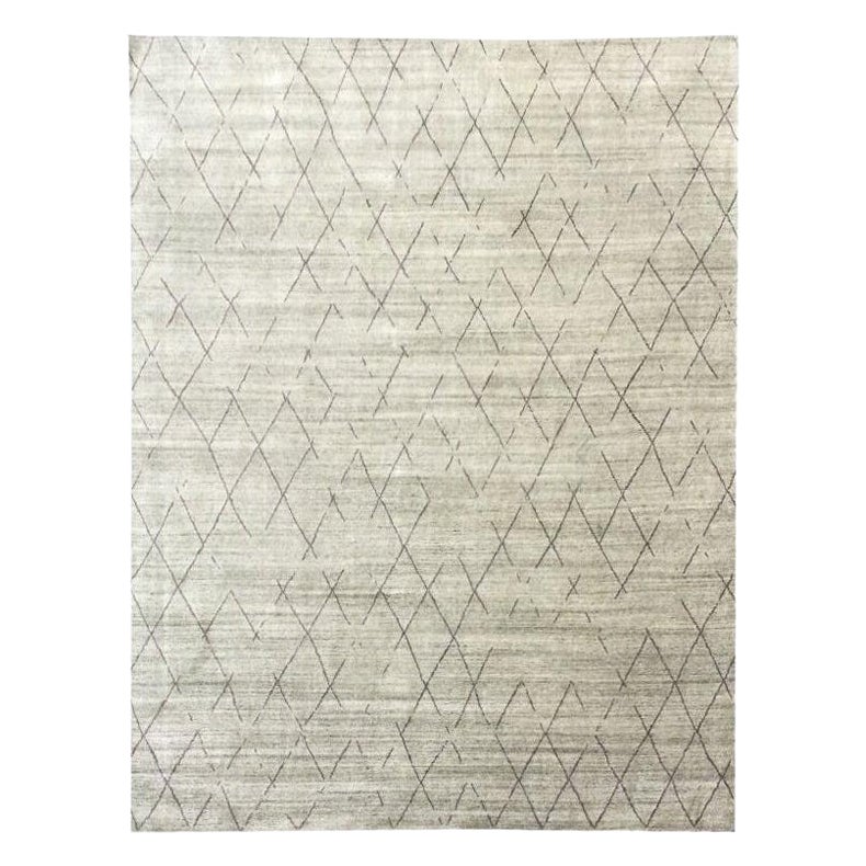 Abstract Handmade Silk and Wool Rug Grey and Brown Design For Sale at