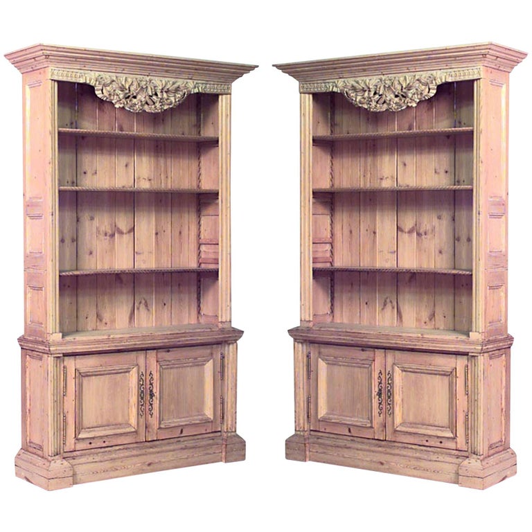 Pair of English Country Stripped Pine Bookcases For Sale at 1stDibs
