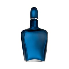 Botella de cristal inciso Bottiglie del siglo XXI en color océano de Paolo Venini
