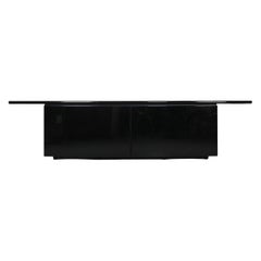 Giotto Stoppino Aparador Sheraton de madera lacada en negro by Acerbis Años 70