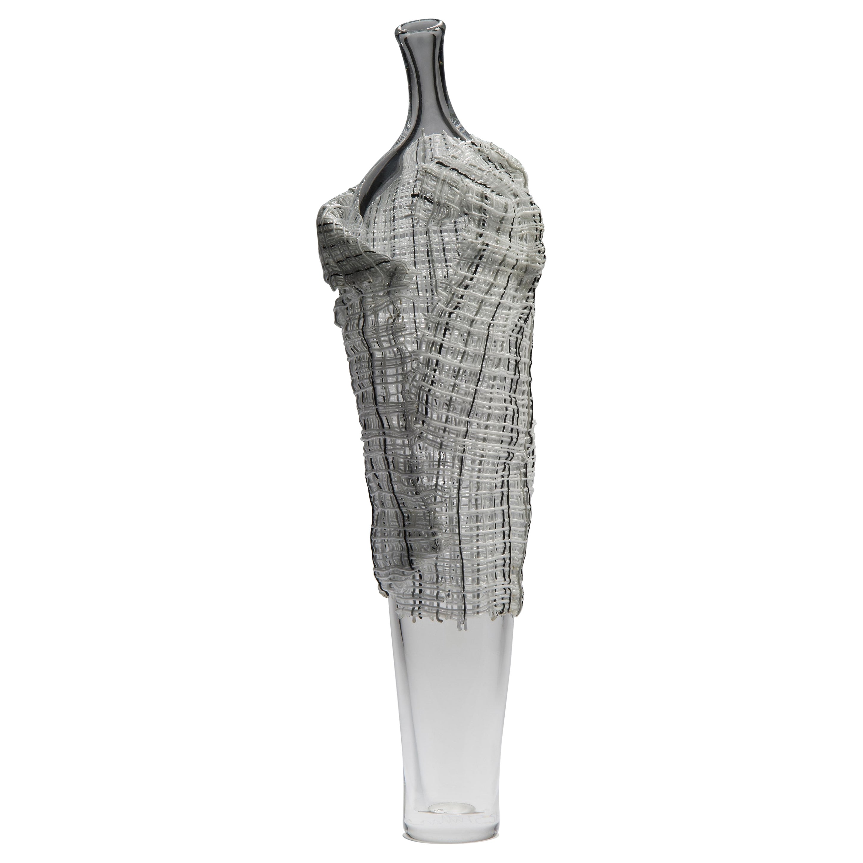  Hera, eine figurative Glasskulptur aus klarem, grauem und schwarzem Glas von Cathryn Shilling