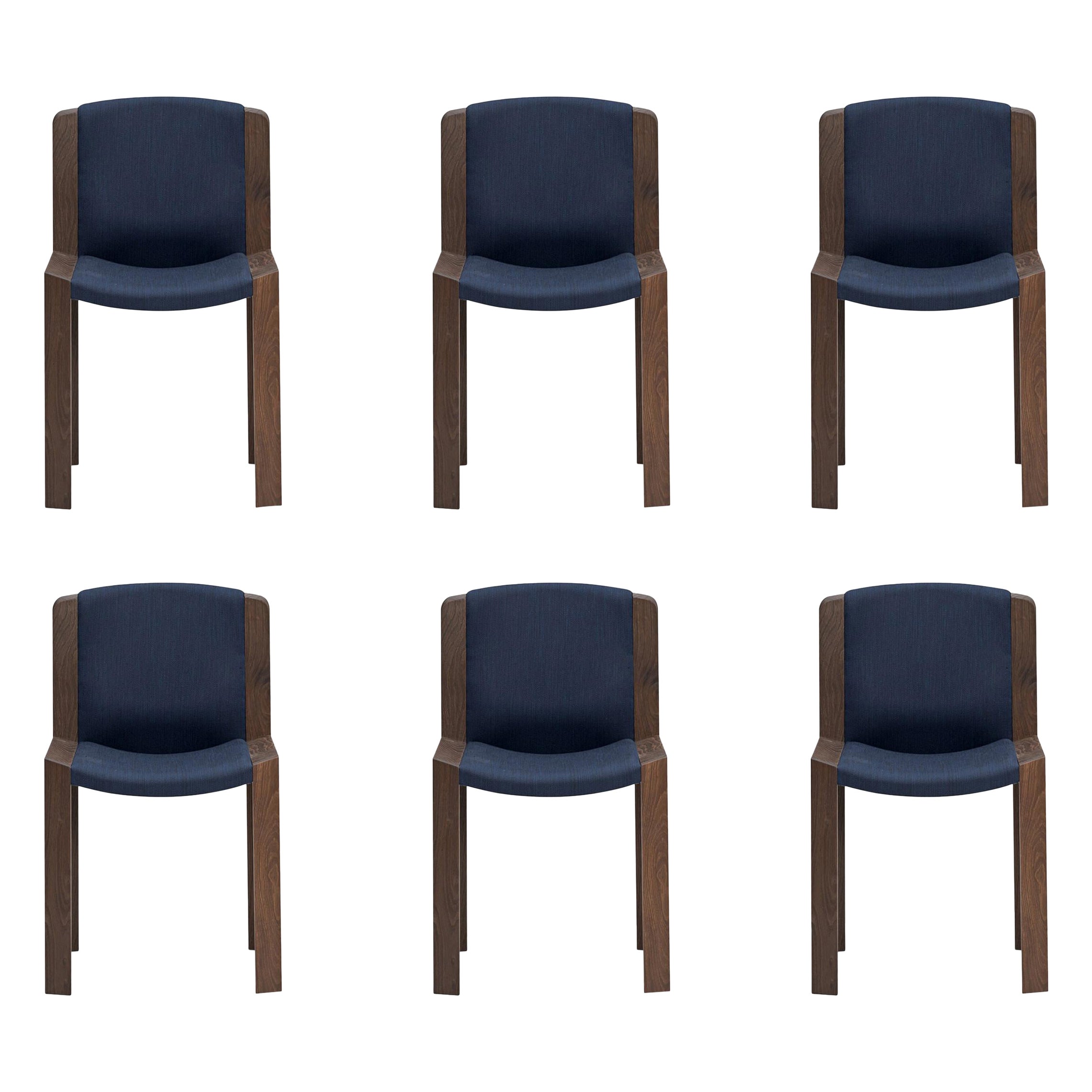 Sechser-Set Joe Colombo ''Chair 300'' Holz und Kvadrat-Stoff von Karakter im Angebot