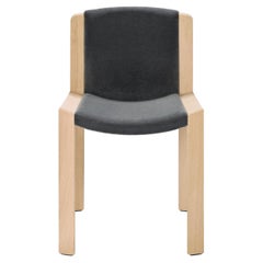 Joe Colombo: Stuhl 300, Holz und Kvadrat-Stoff von Karakter