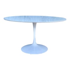 Used Mid-Century Fiberglass Dining Table Styled After Eero Saarinen