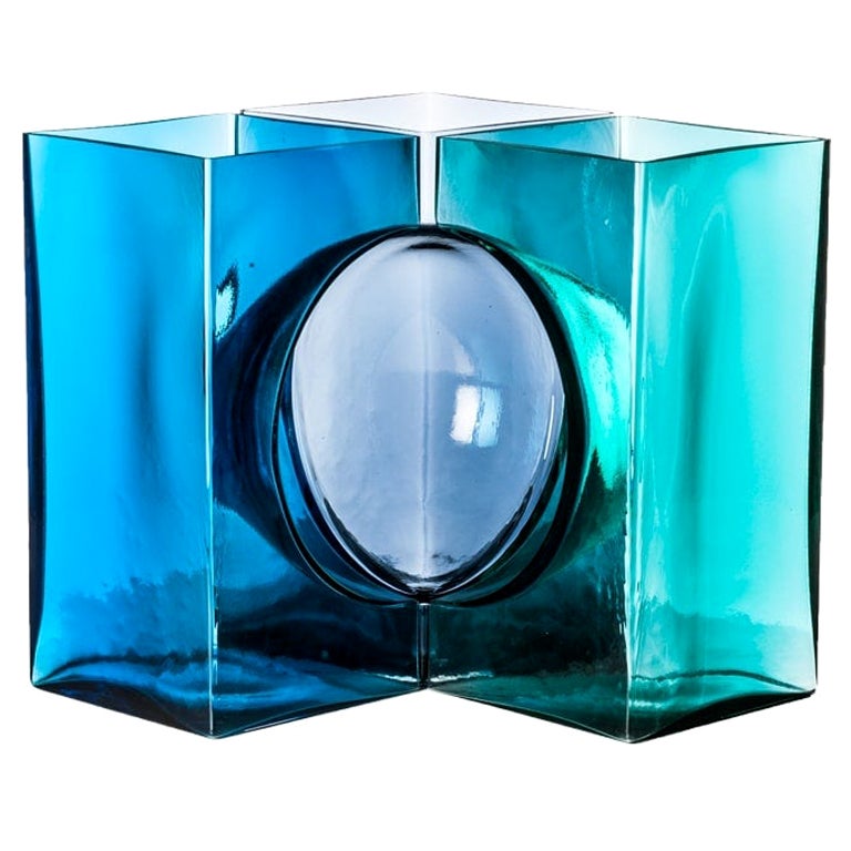 Vase Cosmos Ando du 21e siècle en aigue-marine, raisin et vert mince de Tadao Ando