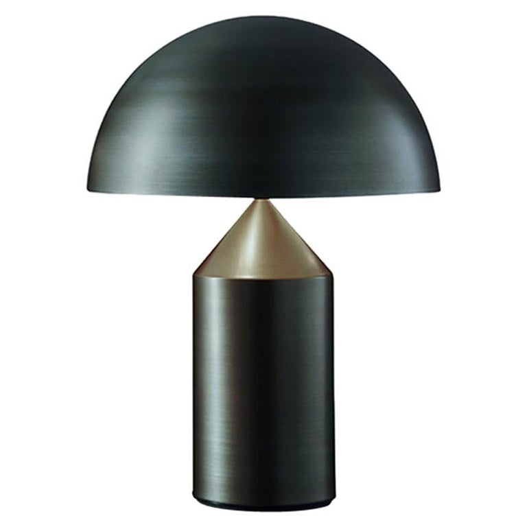 Vico Magistretti 'Atollo' Tischlampe aus Metall und satinierter Bronze von Oluce, Medium