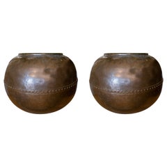 1970s Spanish Pair of Bronze Flower Pots with Round Shape 