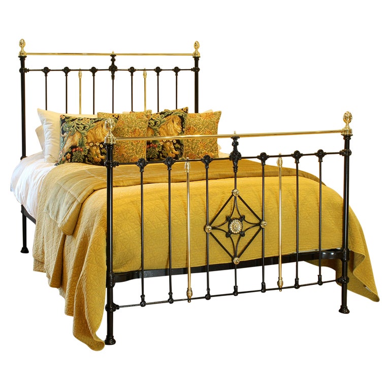 Brass and Iron Antique Bed in Black, Mk266 For Sale at 1stDibs