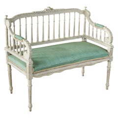 Early 20th Century French Louis XVI Period Hand Carved and Painted Banquette