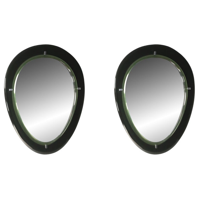 Pair of two Oval Cristal Glass Mirrors By Cristal Arte, Italy 1950s For