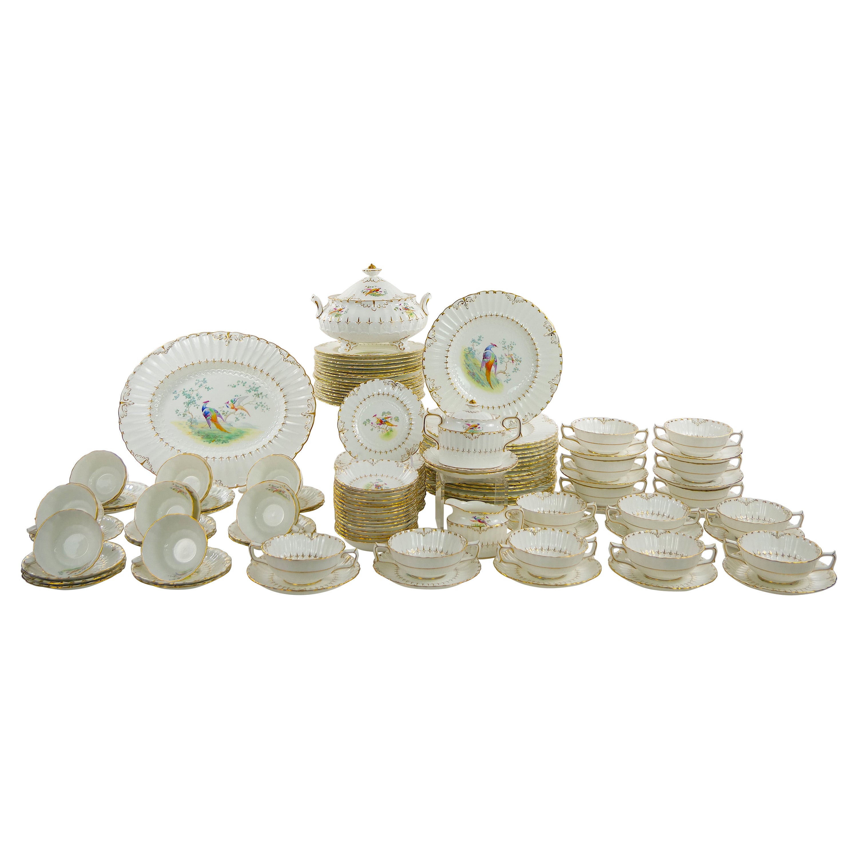 Service de table en porcelaine anglaise Royal Crown Derby pour 16 personnes