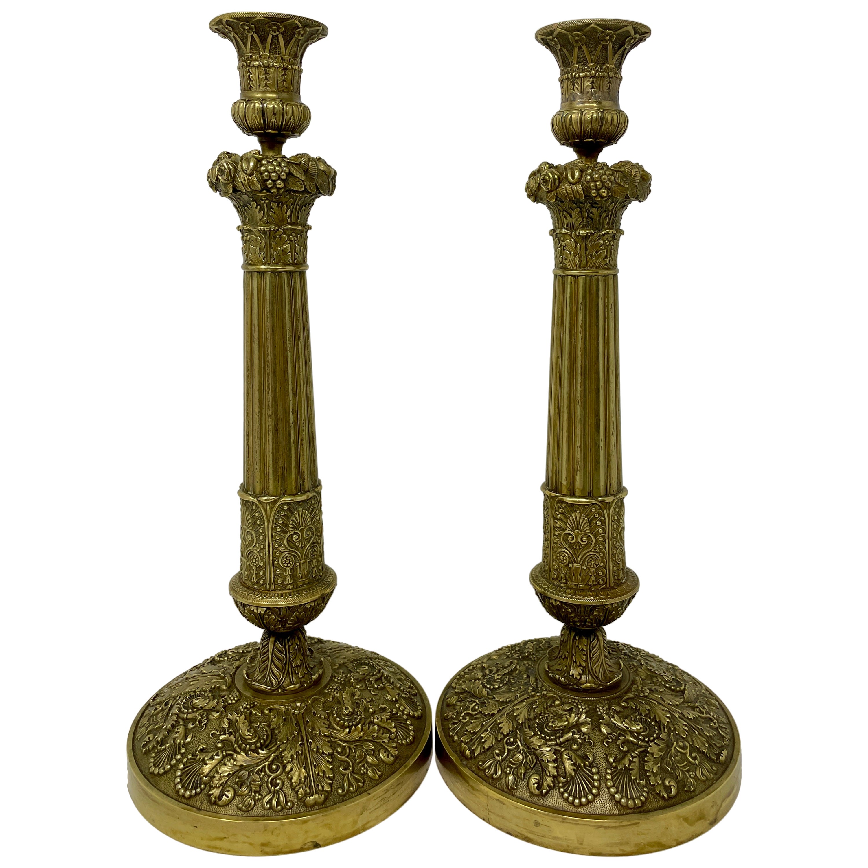 Paar antike französische Charles-XV-Kerzenständer aus Goldbronze, um 1890 im Angebot