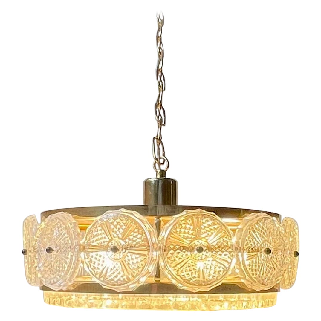Swedish Carl Fagerlund Crystal and Gilt Brass Pendant Chandelier, Orrefors 1960s