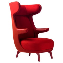 Jaime Hayon, fauteuil contemporain Dino en tissu rouge monocolore rembourré de cuir